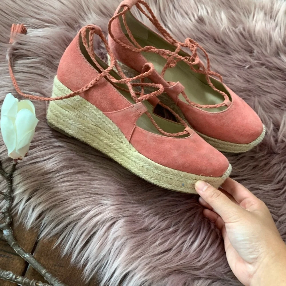 ANN TAYLOR▪️Coral Seude‎ Esparadrilles Wedge.